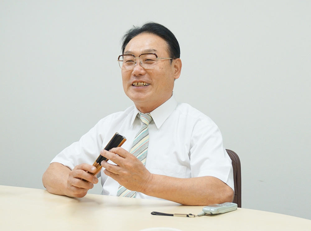 足立学園中学校_副校長の神嵜弘和先生