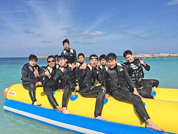 足立学園中学校_中学の修学旅行は京都、高校の修学旅行は北海道と沖縄に分かれて行う