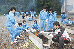 江戸川女子中学校_西湖での飯盒炊爨