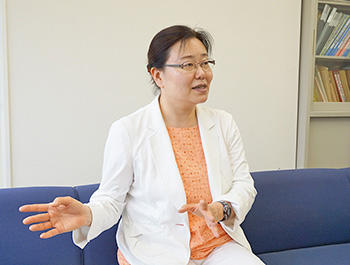 八王子学園_教頭_見世理恵先生