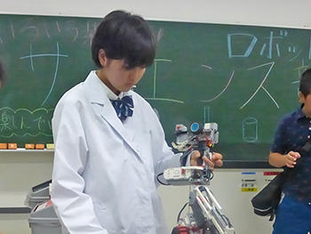 開智日本橋_文化祭では日頃の研究成果を発表します！