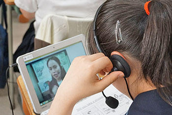 大妻中野中学校_タブレットを使ったグローバルイシュースタディ