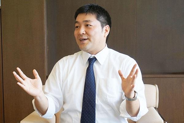 瀧野川女子学園_副校長_山口龍介先生