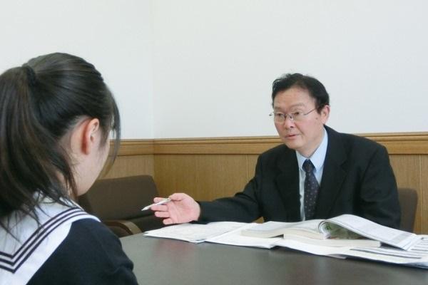 横浜富士見丘_キャリアカウンセラー_井上先生