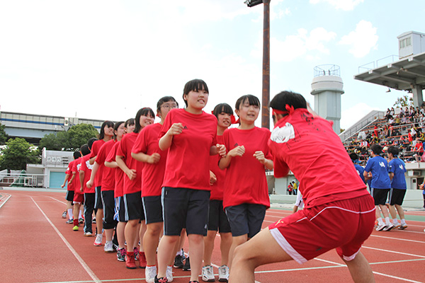 桜丘_４色に分かれて競われる体育祭