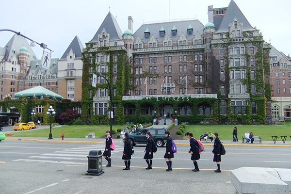 江戸川女子_８週間のイギリス語学研修ではケンブリッジに滞在