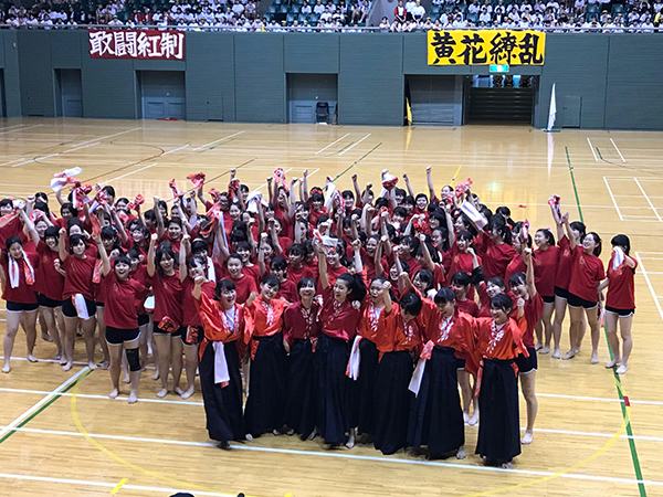 女子聖学院_運動会で奮闘したあとは、絆がさらに深まる