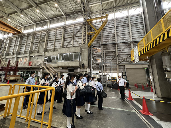 千葉日大_日大理工学部への見学は、学びのダイナミックさに触れました