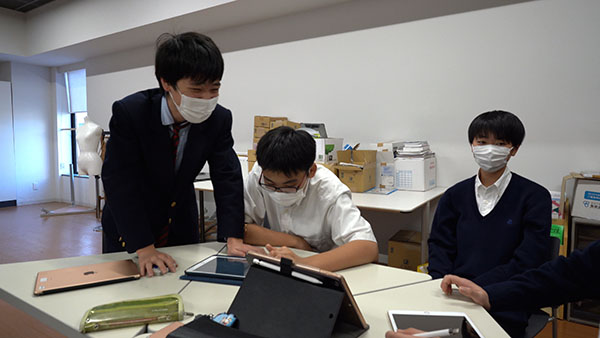 聖徳学園_「自分が使いたい手帳」を考え、協働してまとめます