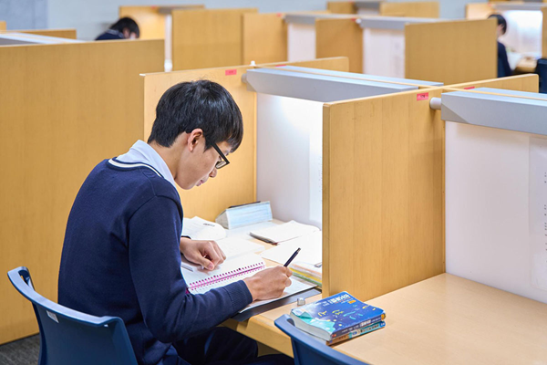 足立学園中学校・高等学校2025