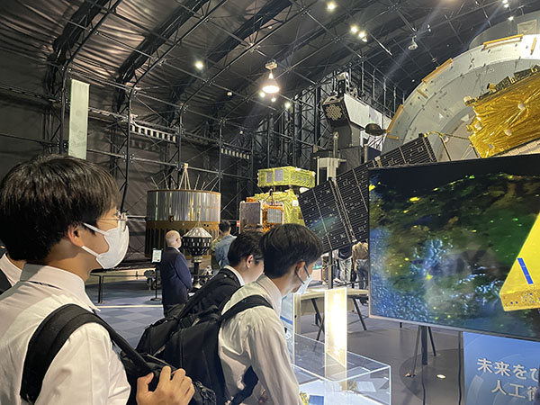 武南_2023年度はJAXA筑波宇宙センターなどを訪問。研究を続ける大人たちに刺激を受けつつ、社会貢献についても考えました