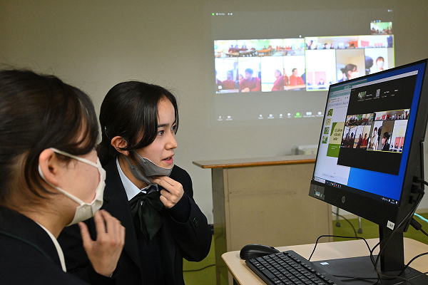 文京女子_エジプトの高校生とのオンラインサミット