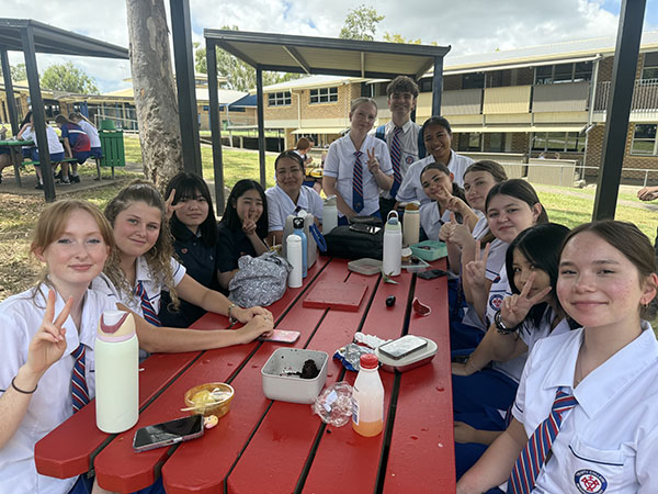 目黒日大_現地校での生活は刺激に満ちています