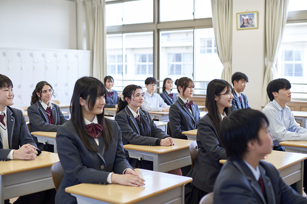 サレジアン国際学園中学校高等学校2025(2)