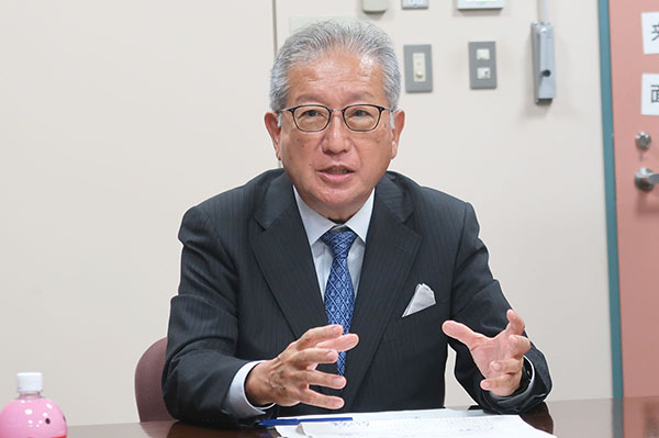 成蹊_校長　仙田直人先生