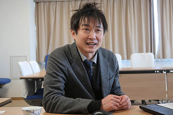 文大杉並_入試広報部長の西田真志先生