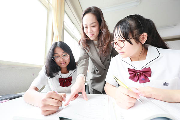 江戸川女子_生徒と先生の距離感の近さも自慢です