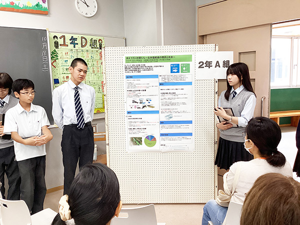 自修館_「探究発表会」は各教室でも実施される