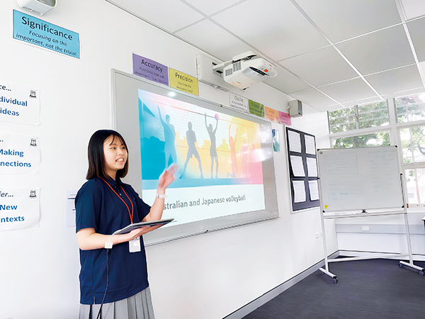 城西大城西_学びを深めてきたからこそ、堂々とプレゼンを披露します