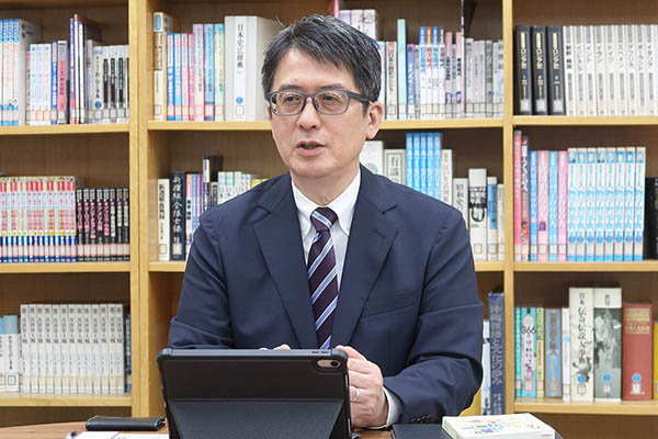 東京家政大_荒籾和成校長先生