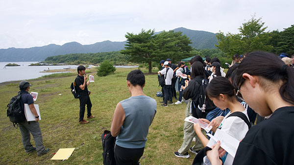 国学院久我山_本物の大迫力を身体で体験する「理科巡検」