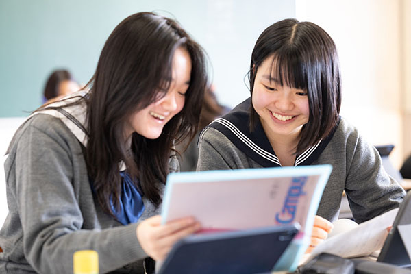 佼成女子_校内はあたたかな雰囲気です