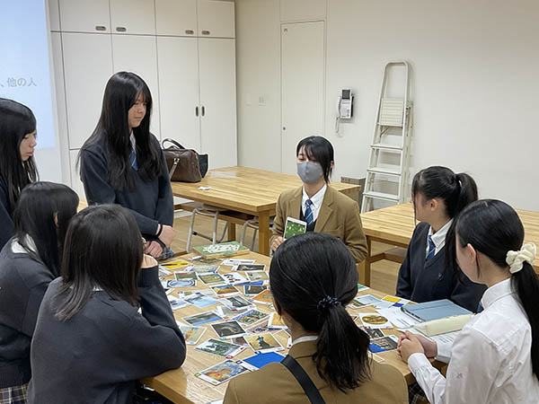 品川女子_S.U.さんが代表を務める『Artry!』の活動風景
