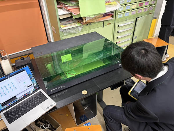 聖徳学園_3Dプリンタなど、様々なツールも使いこなせるようになります