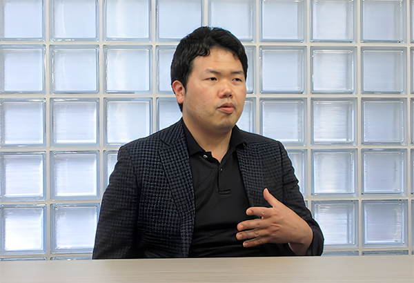 東京電機大_中2担任で英語科の金岡克倫先生
