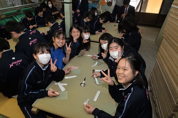 近隣の畳屋さんでの日本文化体験