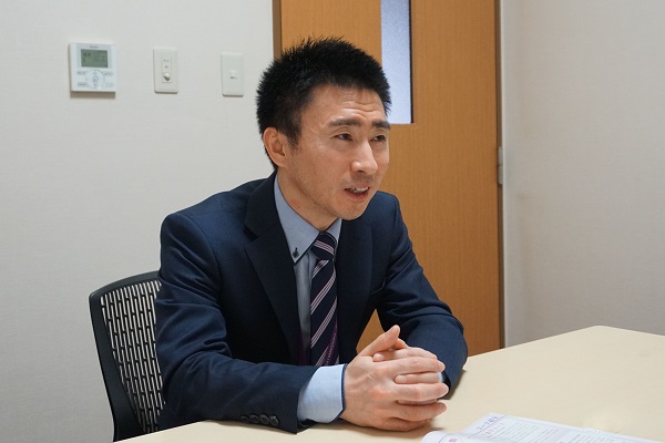 渉外部長_山崎正和先生